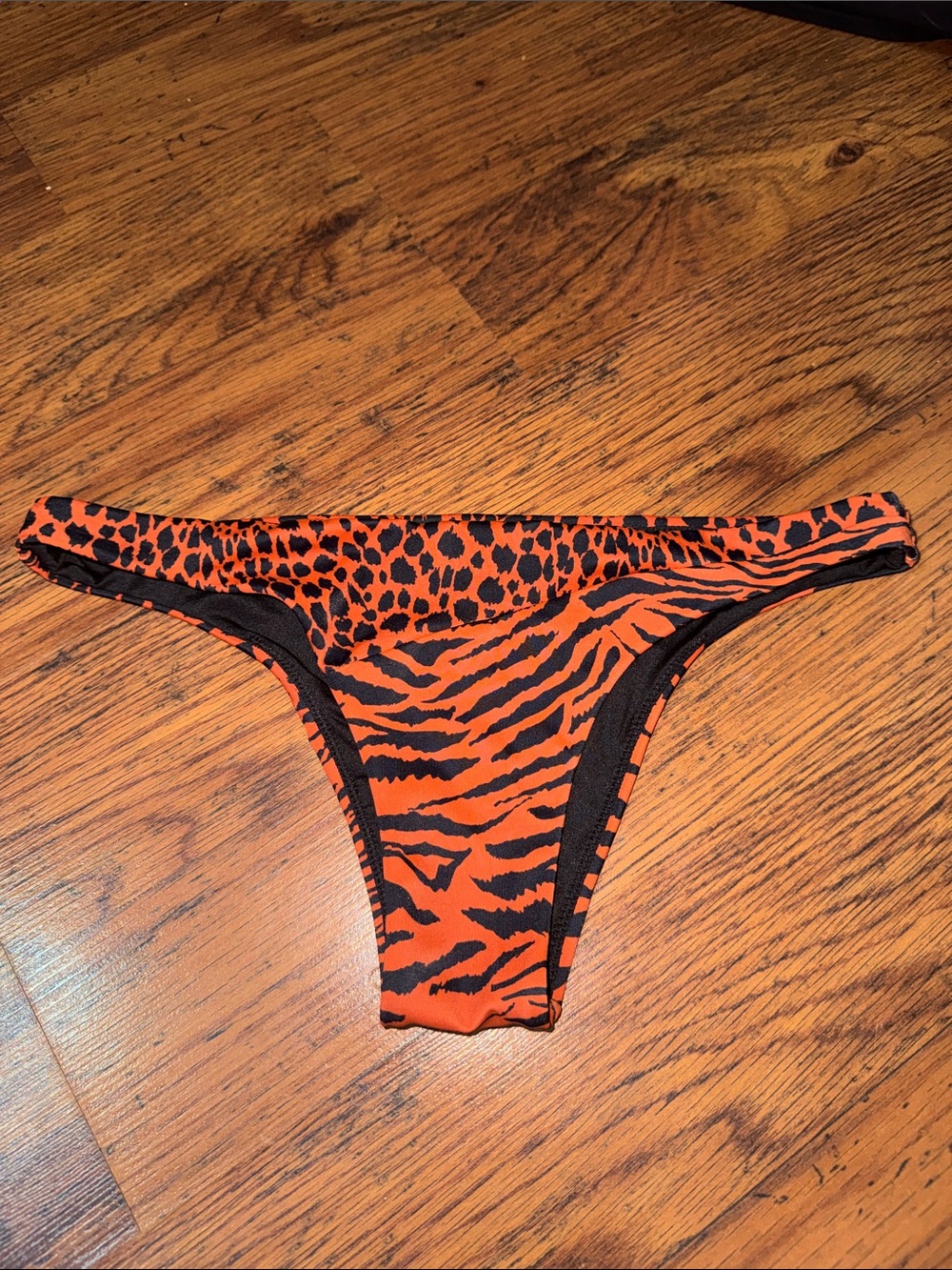 Victoria's Secret Orange and Black Animal-Print Bikini Bottom 29.T